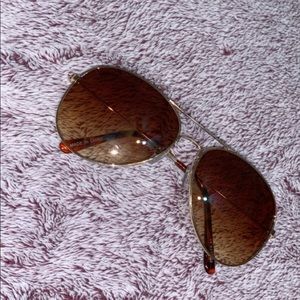 Brown sunglasses